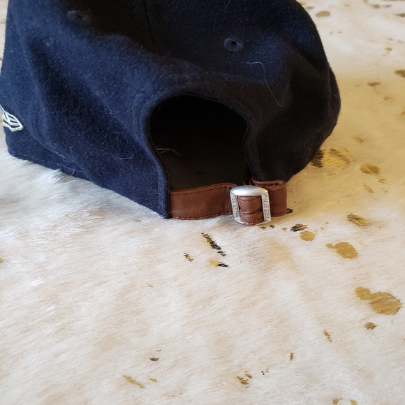 NWT Notre Dame Fighting Irish New Era Adjustable Leather Strap Hat - Picture 5 of 7